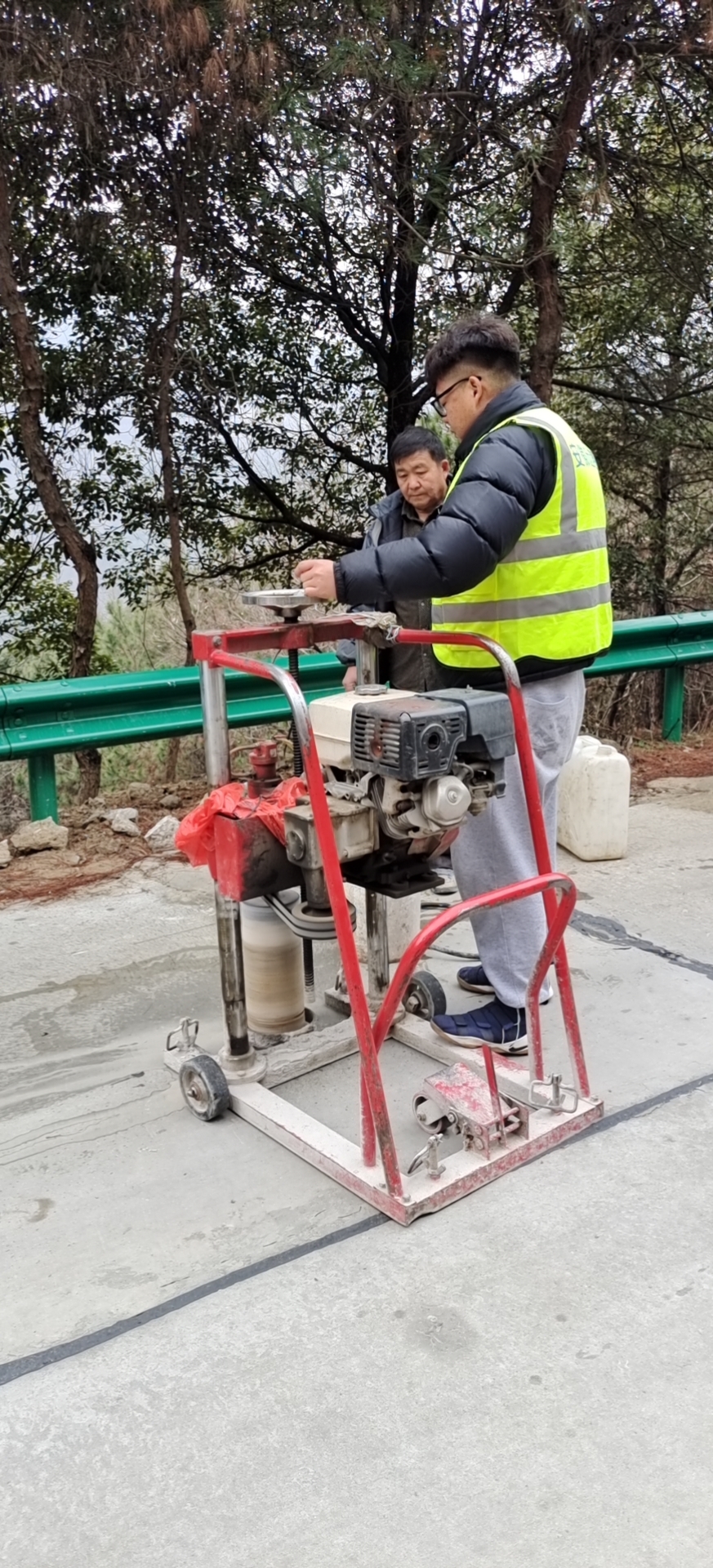 太湖白石公路交工检测